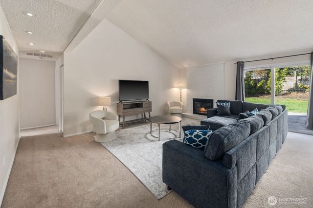 315 124th Place NE, Bellevue, WA 98005