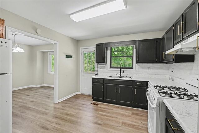 2271 Chestnut Place, Lithia Springs, GA 30122