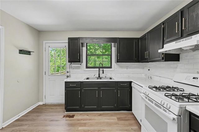 2271 Chestnut Place, Lithia Springs, GA 30122