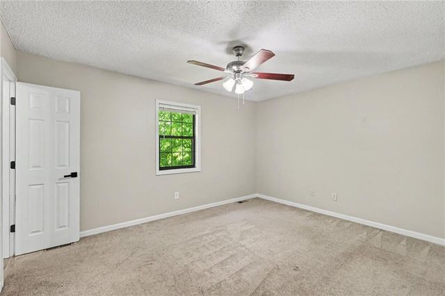 2271 Chestnut Place, Lithia Springs, GA 30122
