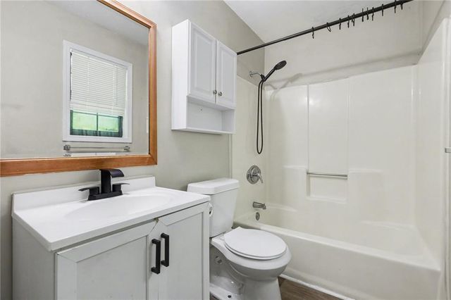 2271 Chestnut Place, Lithia Springs, GA 30122