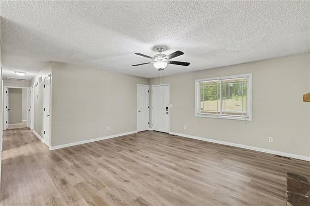 2271 Chestnut Place, Lithia Springs, GA 30122