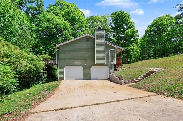 2271 Chestnut Place, Lithia Springs, GA 30122