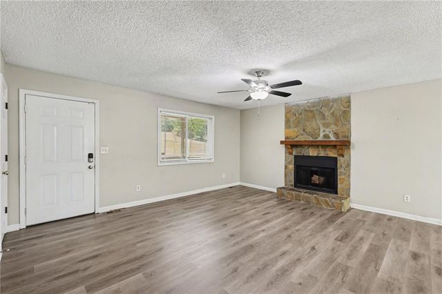 2271 Chestnut Place, Lithia Springs, GA 30122