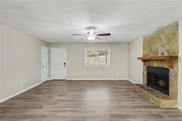 2271 Chestnut Place, Lithia Springs, GA 30122