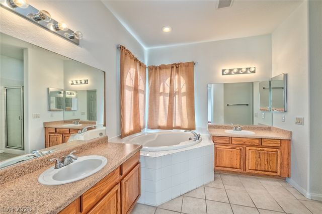 1539 Laguna Palms Avenue, North Las Vegas, NV 89031