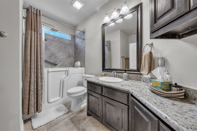 2704 Esplanade Boulevard 2704, Mansfield, TX 76063