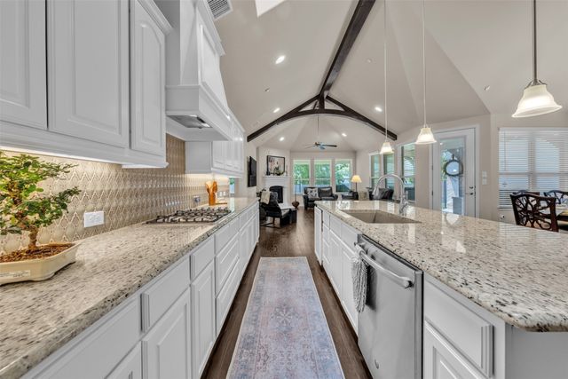 2704 Esplanade Boulevard 2704, Mansfield, TX 76063