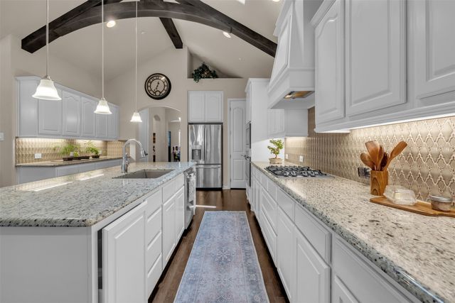 2704 Esplanade Boulevard 2704, Mansfield, TX 76063