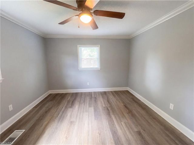206 Daisy Street, Thomasville, NC 27360