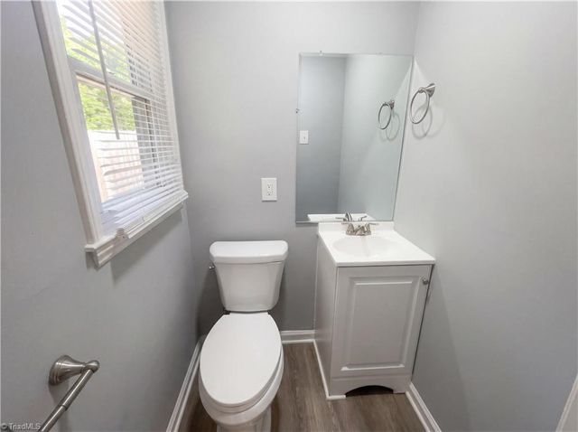 206 Daisy Street, Thomasville, NC 27360