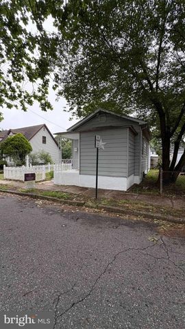 1106 PHILADELPHIA AVE, National Park, NJ 08063