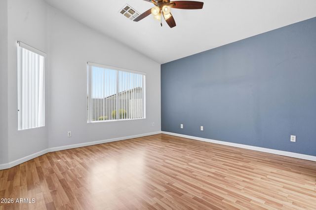 3407 E WAHALLA Lane, Phoenix, AZ 85050