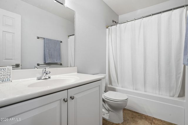 3407 E WAHALLA Lane, Phoenix, AZ 85050