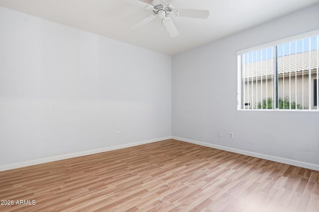 3407 E WAHALLA Lane, Phoenix, AZ 85050
