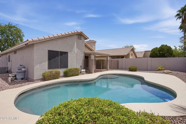 3407 E WAHALLA Lane, Phoenix, AZ 85050