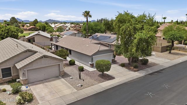 3407 E WAHALLA Lane, Phoenix, AZ 85050