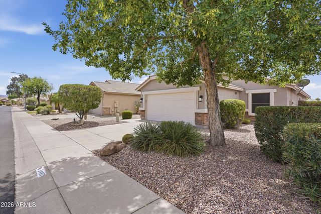 3407 E WAHALLA Lane, Phoenix, AZ 85050
