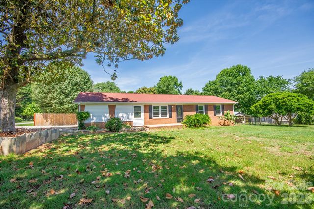 125 Linda Drive, Harmony, NC 28634