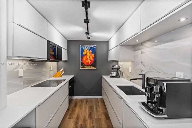 2451 Brickell Ave 21D, Miami, FL 33129