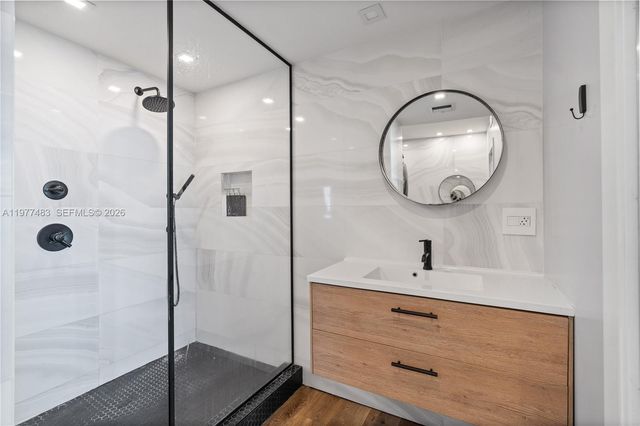 2451 Brickell Ave 21D, Miami, FL 33129