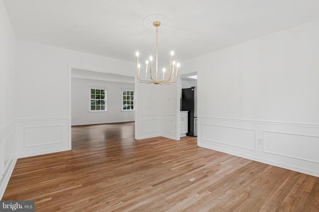 6831 FAIRWAY DR, Mclean, VA 22101