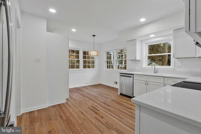 6831 FAIRWAY DR, Mclean, VA 22101