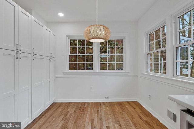 6831 FAIRWAY DR, Mclean, VA 22101