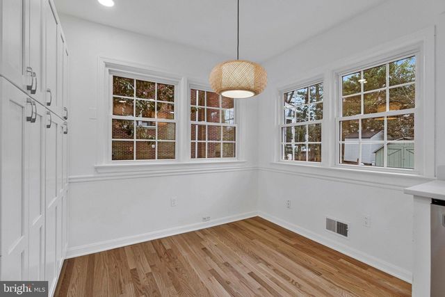 6831 FAIRWAY DR, Mclean, VA 22101