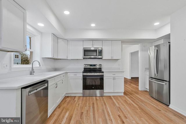 6831 FAIRWAY DR, Mclean, VA 22101