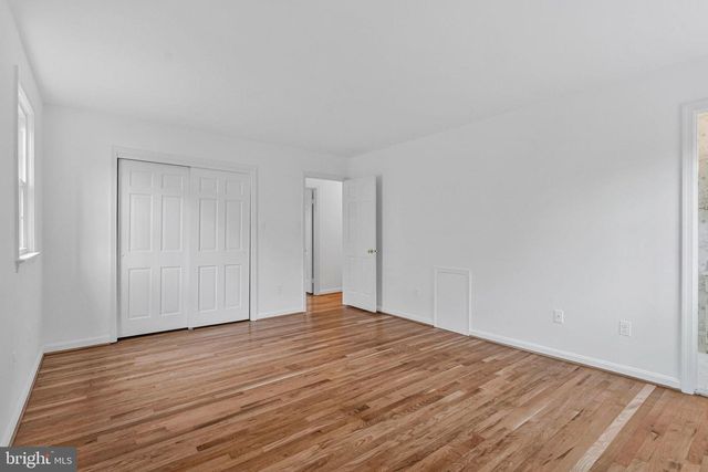 6831 FAIRWAY DR, Mclean, VA 22101