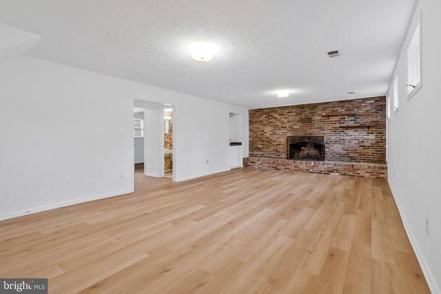 6831 FAIRWAY DR, Mclean, VA 22101