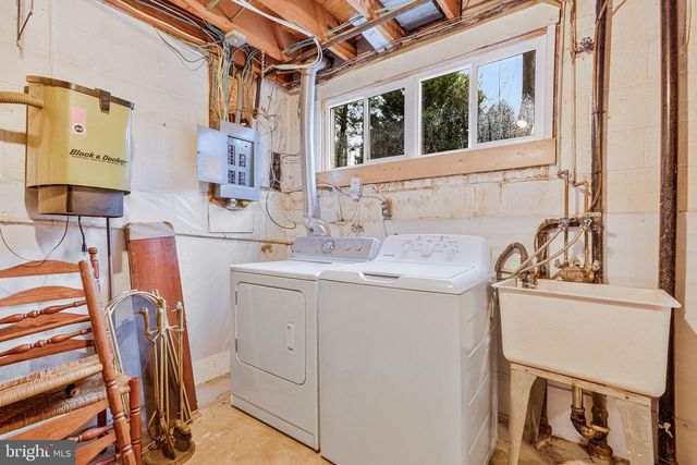 6831 FAIRWAY DR, Mclean, VA 22101