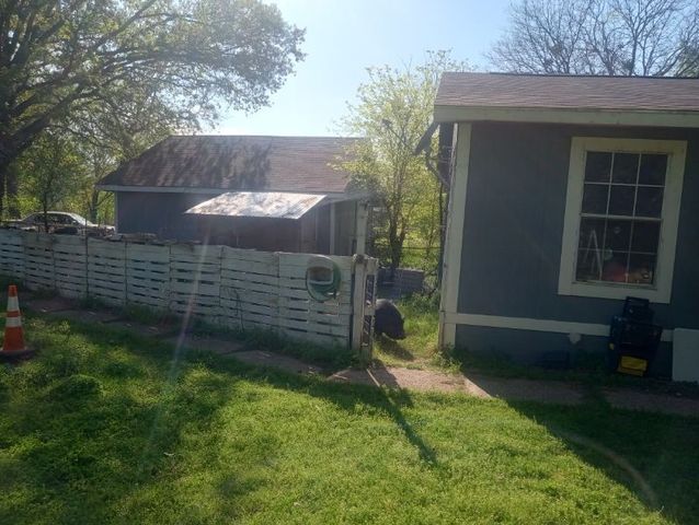 9128 Drake Road, Quinlan, TX 75474