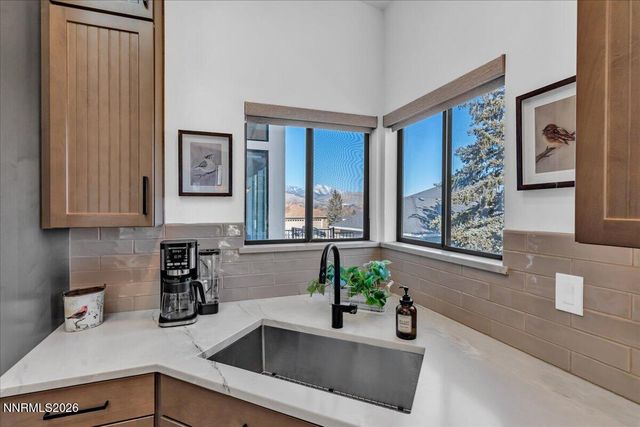 1243 Sharrow Way, Carson City, NV 89703