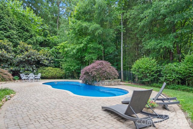 20039 Verlaine Drive, Davidson, NC 28036