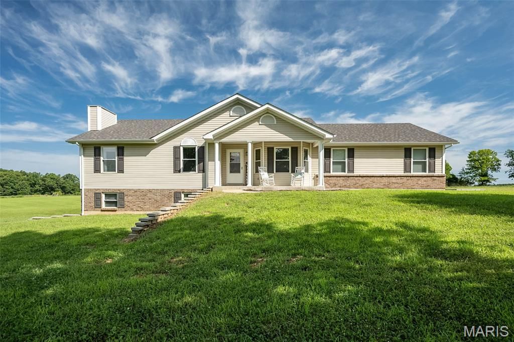2570 Opal Lane, Troy, MO 63379