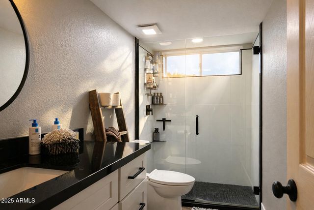 1070 E OAKLAND Street, Chandler, AZ 85225