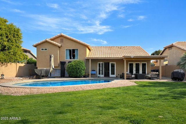 1070 E OAKLAND Street, Chandler, AZ 85225