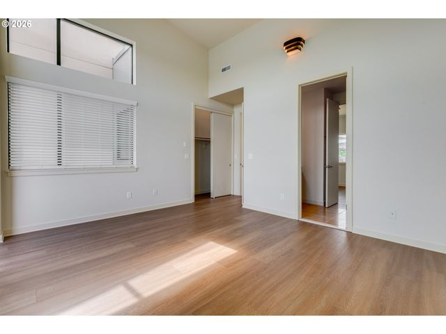 2124 Nw 16TH Ave, Portland, OR 97209