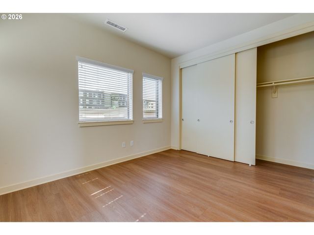 2124 Nw 16TH Ave, Portland, OR 97209