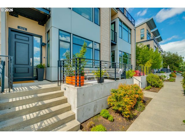 2124 Nw 16TH Ave, Portland, OR 97209