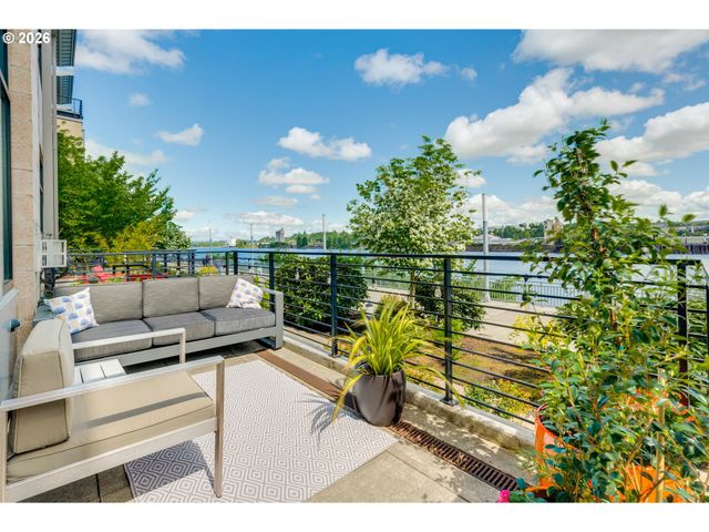 2124 Nw 16TH Ave, Portland, OR 97209