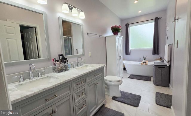 8553 IRONSHIRE STATION RD, Berlin, MD 21811