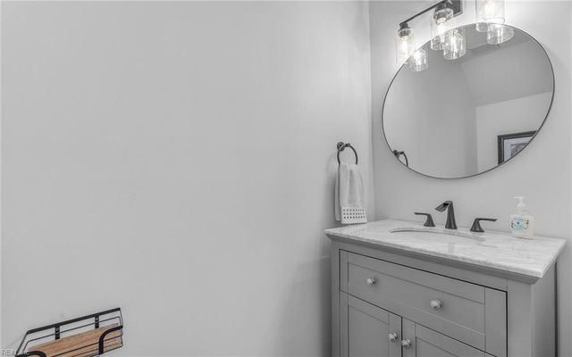 909 Lakeside CT, Suffolk, VA 23435