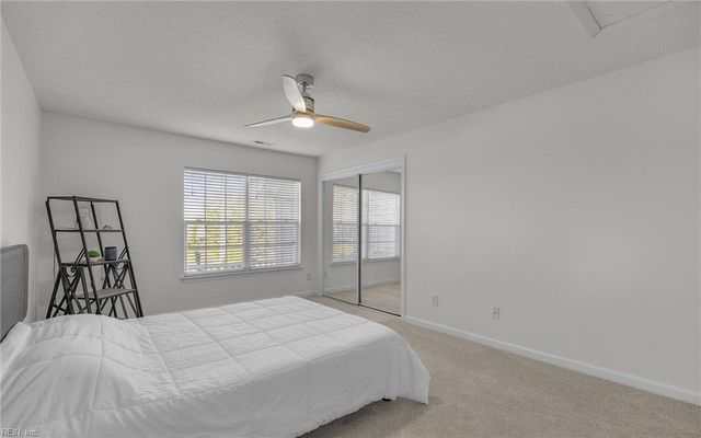 909 Lakeside CT, Suffolk, VA 23435