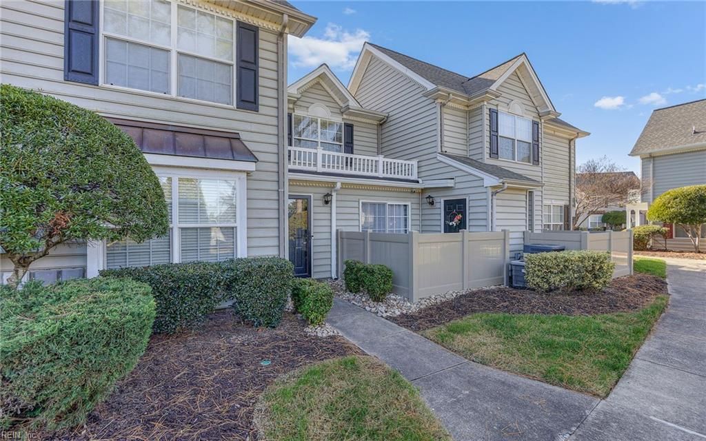 909 Lakeside CT, Suffolk, VA 23435