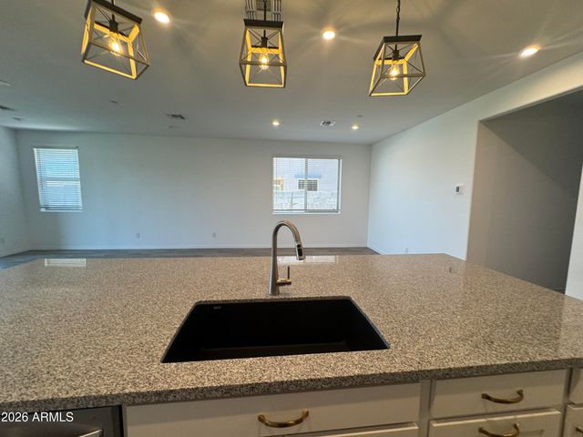 13392 W EAGLE FEATHER Road, Peoria, AZ 85383