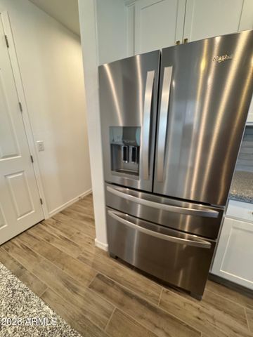 13392 W EAGLE FEATHER Road, Peoria, AZ 85383