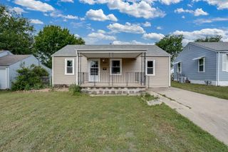 1507 Moyle St, Augusta, KS 67010